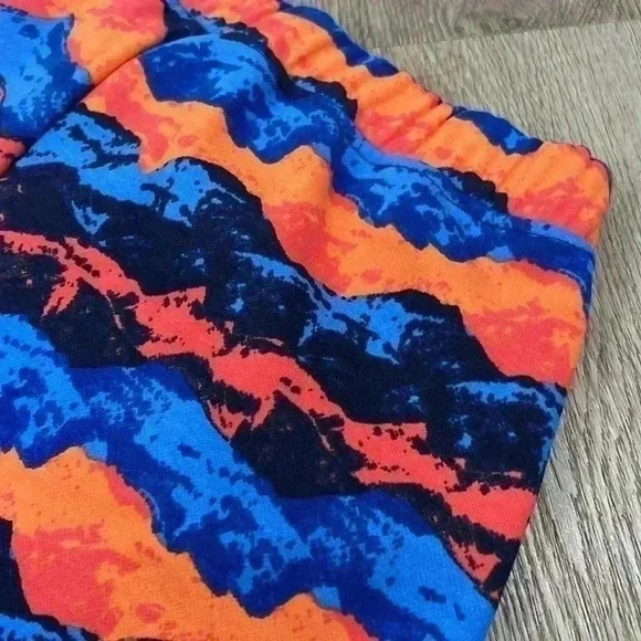 The North Face Girl’s Fleece Shorts, Large (Size 12) - Picture 8 of 8